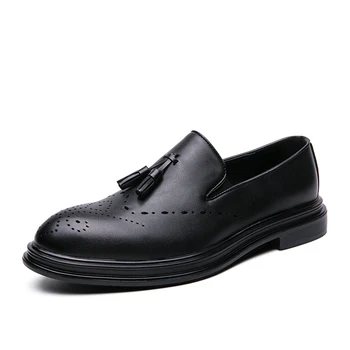 2020 Novos Sapatos Oxford Homens Brogues Sapatos Lace-Up Novilho De Negócios Vestido De Casamento Sapatos De Sapatos Sociais Masculinos