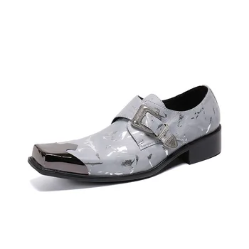 Verão Casuais Novo Clássico masculino Moda Sapatos de pés Quadrados de Personalidade de couro de Couro Metal Toe Sapatos de homem
